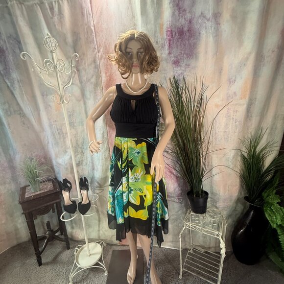 New 📌Sangria Handkerchief Multi-Colored Chiffon Dress with Cummerbund Waistline - Picture 6 of 16